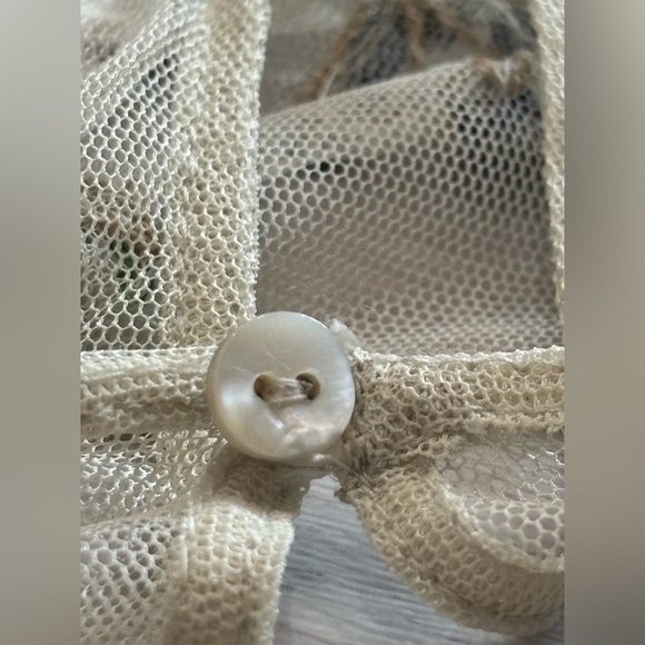 Zara HOLIDAY ✨ Embroidered Sheer Mesh Botanical Peplum Top – Size S ✨🍃✨ - Picture 8 of 9